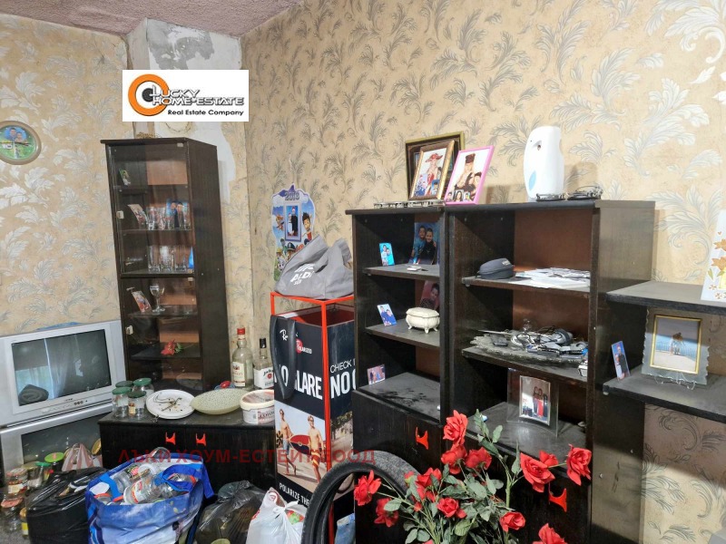 Продава 3-СТАЕН, гр. Радомир, област Перник, снимка 5 - Aпартаменти - 48876606