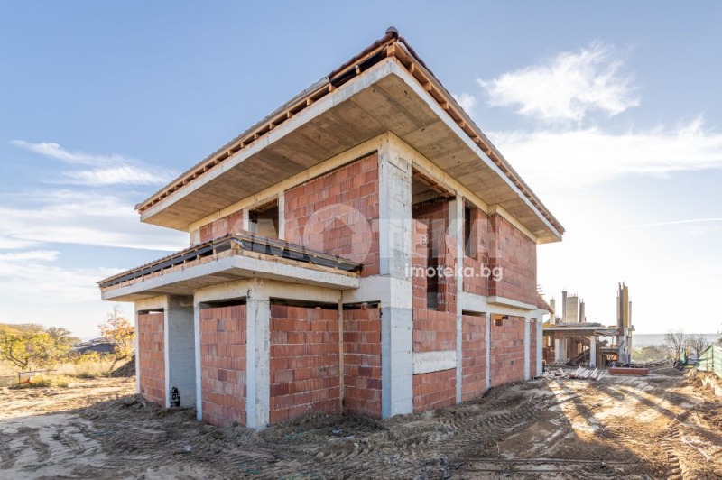 Продава КЪЩА, с. Приселци, област Варна