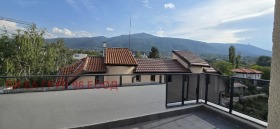 Продава  4-стаен, град София