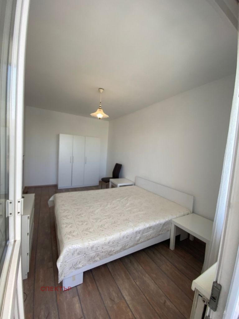 Продава 3-СТАЕН, гр. Перник, Изток, снимка 2 - Апартаменти - 53602384