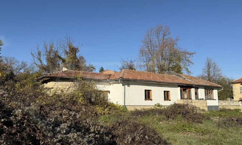 Продава КЪЩА, с. Добромирка, област Габрово, снимка 5 - Къщи - 52440500