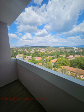 2 Schlafzimmer Twardi liwadi, Pernik 1