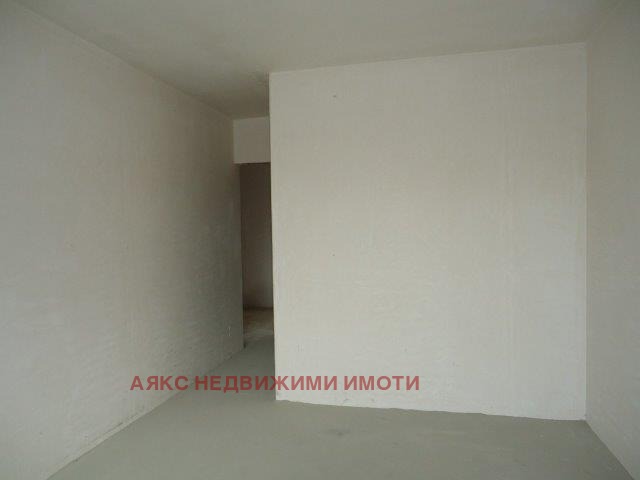 Na prodej  1 ložnice Sofia , Malinova dolina , 65 m2 | 92724630 - obraz [2]