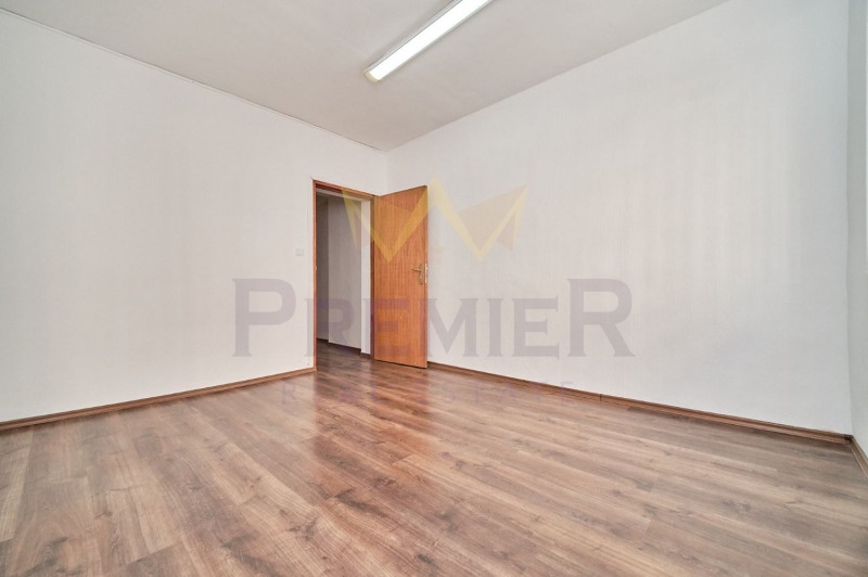 Na sprzedaż  3 sypialnie Warna , Ljatno kino Trakija , 154 mkw | 55624885 - obraz [7]