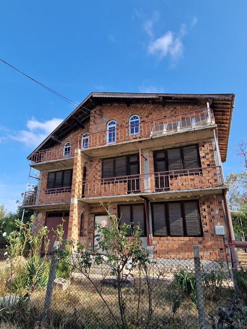 Продава  Къща област Добрич , с. Дончево , 340 кв.м | 51620966 - изображение [3]