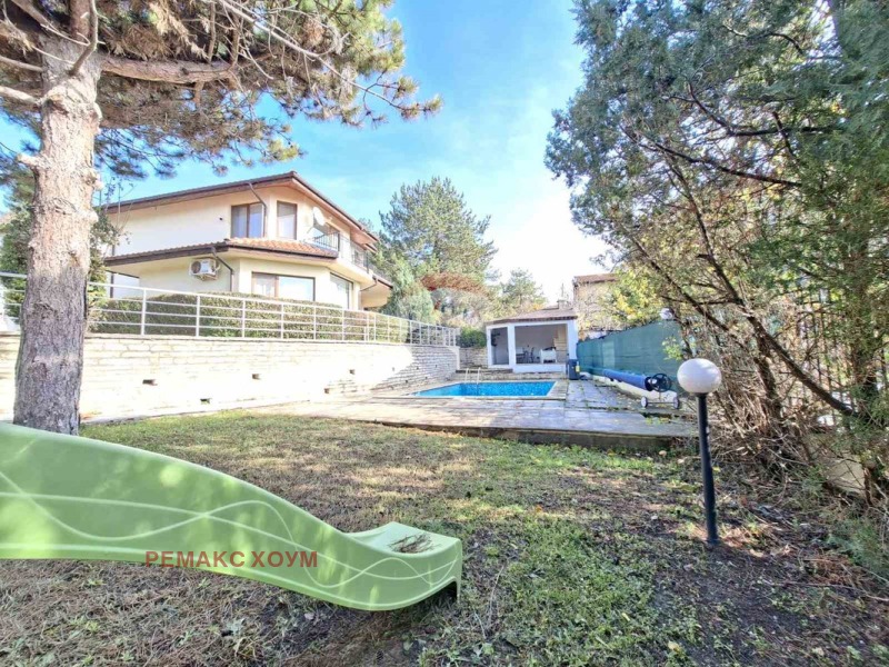 Продава КЪЩА, гр. Балчик, област Добрич, снимка 4 - Къщи - 52521049