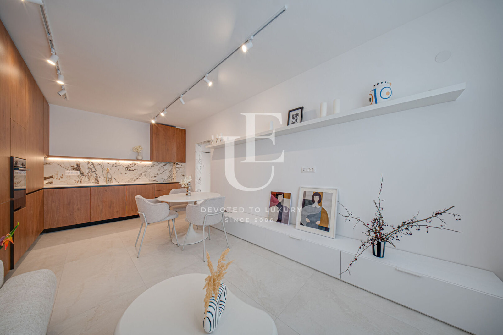 Продава 2-СТАЕН, гр. София, Оборище, снимка 15 - Апартаменти - 54732419