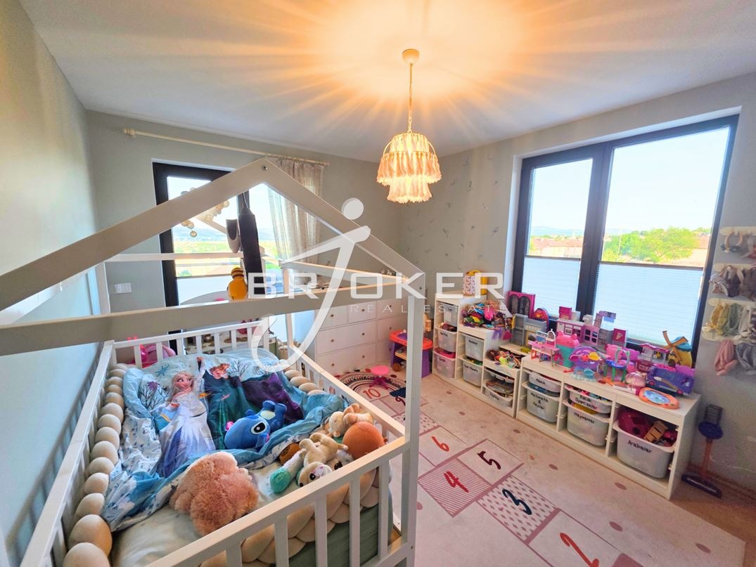 Продава МНОГОСТАЕН, гр. Кърджали, Прилепци, снимка 11 - Апартаменти - 55622153