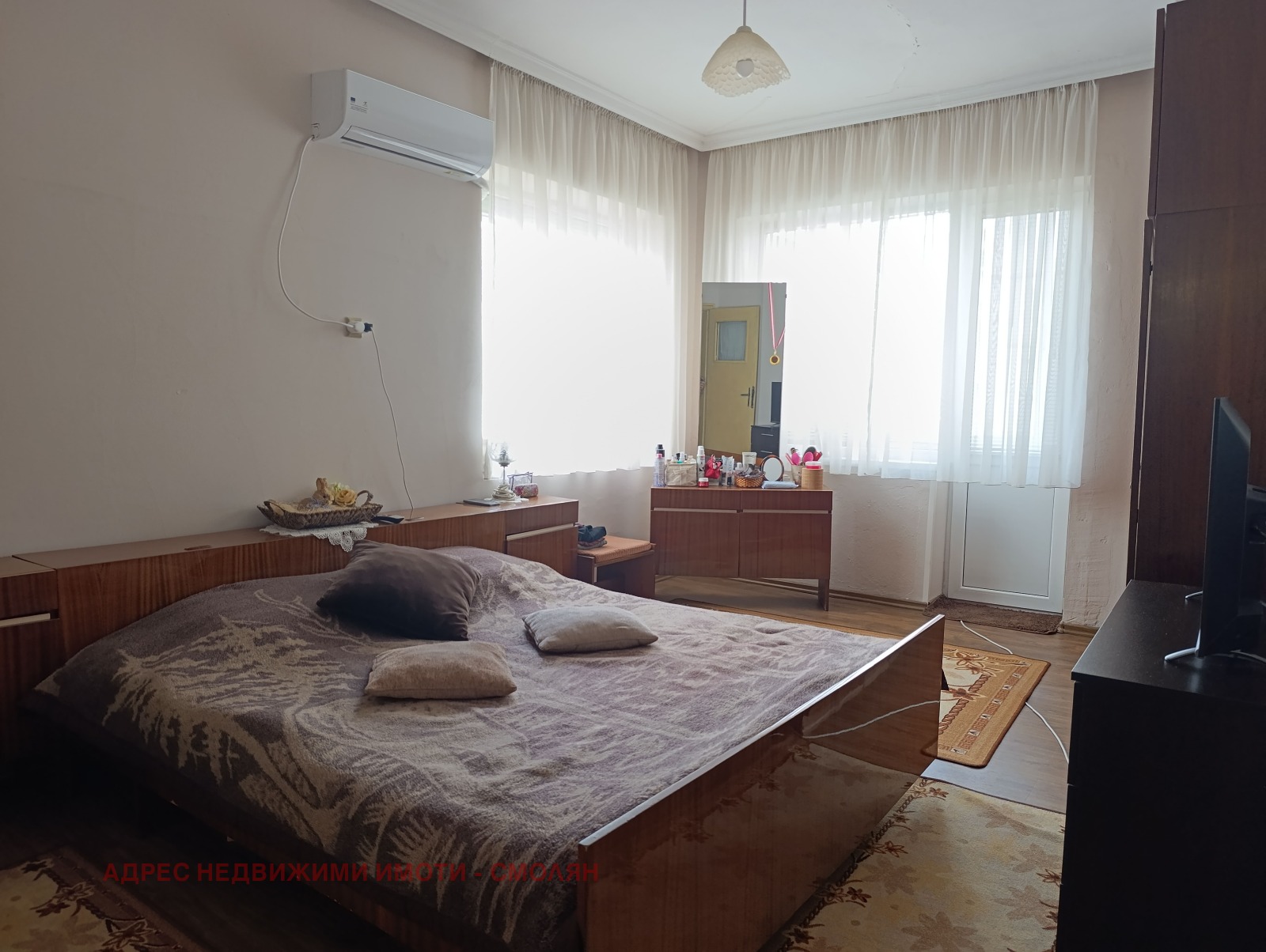 Продава ЕТАЖ ОТ КЪЩА, гр. Смолян, Стар център, снимка 4 - Етаж от къща - 55996133