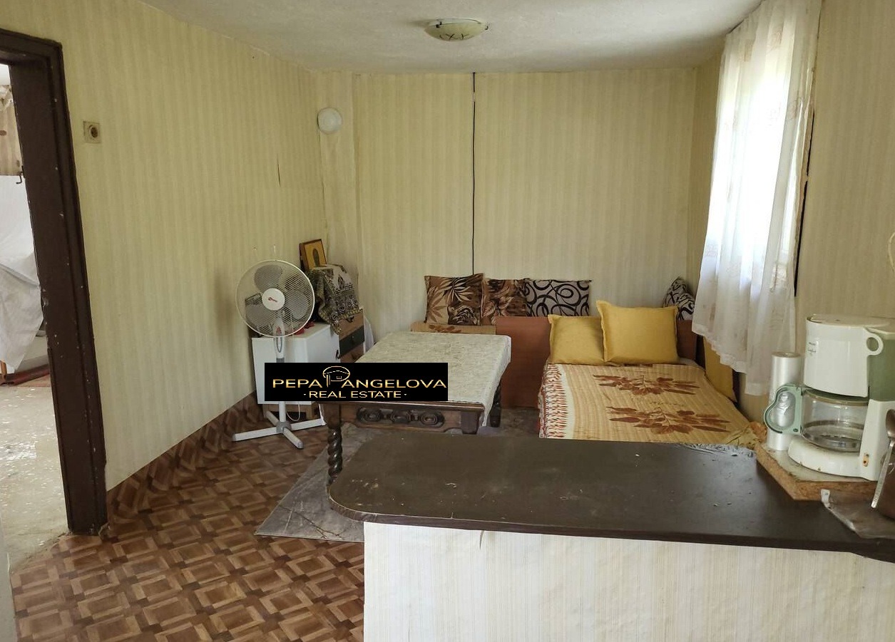 Продава КЪЩА, с. Розовец, област Пловдив, снимка 2 - Къщи - 55148766