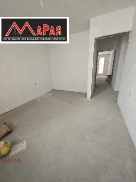 2 bedroom Yalta, Ruse 6