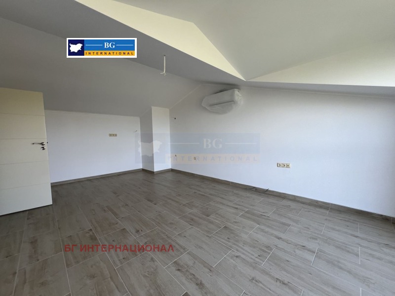 Till salu  2 sovrum region Burgas , Tjernomorec , 99 kvm | 46672142 - bild [8]