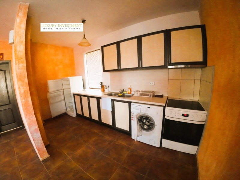 Продава КЪЩА, с. Искра, област Бургас, снимка 3 - Къщи - 52421106