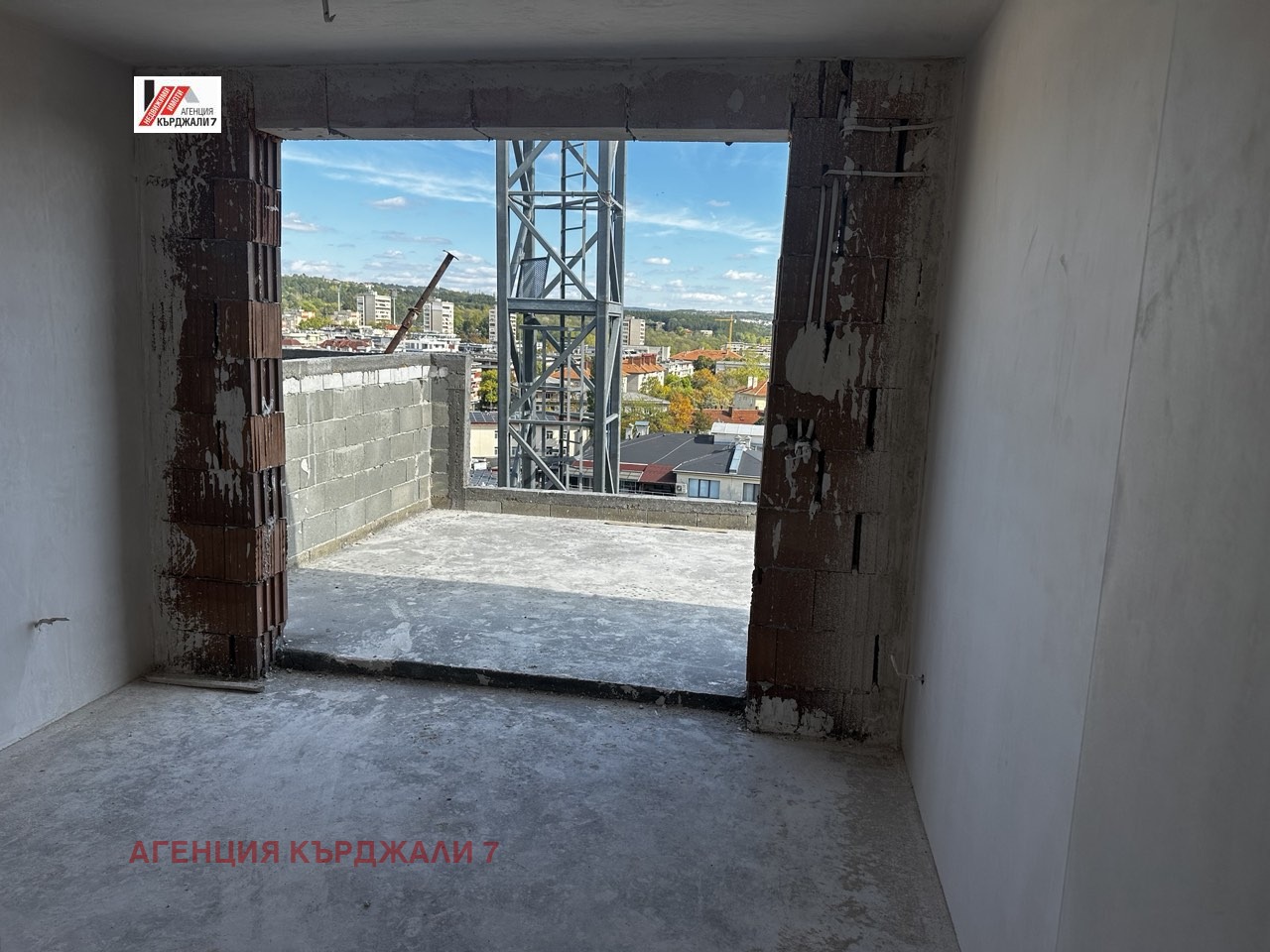 Продава 2-СТАЕН, гр. Кърджали, Център, снимка 9 - Апартаменти - 55610650