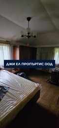 Продава КЪЩА, гр. Перник, Църква, снимка 7