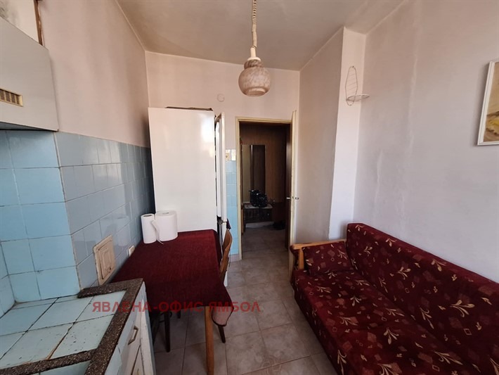 Продава 2-СТАЕН, гр. Ямбол, Център, снимка 4 - Апартаменти - 52835292