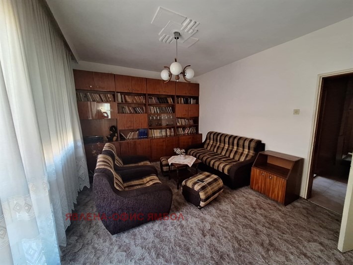 Продава 2-СТАЕН, гр. Ямбол, Център, снимка 11 - Апартаменти - 52835292