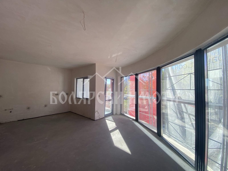 Продава 3-СТАЕН, гр. Велико Търново, Бузлуджа, снимка 2 - Апартаменти - 52234235