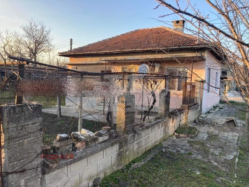 Продава  Къща, област Варна, гр. Дългопол • 36 500 EUR • ID 49353918 — holmes.bg - [1] 