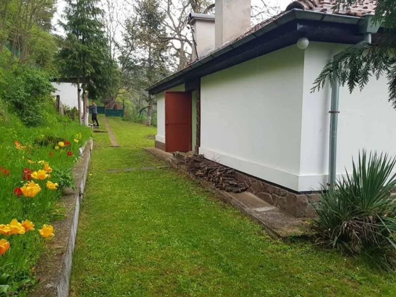 Продава КЪЩА, гр. Своге, област София област