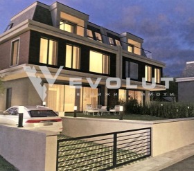 Продажба на къщи в град Варна — страница 2 - изображение 1 
