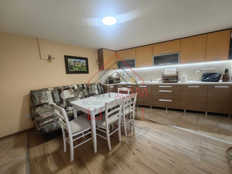 Продава 3-СТАЕН, гр. Варна, Бриз, снимка 2 - Aпартаменти - 48149354