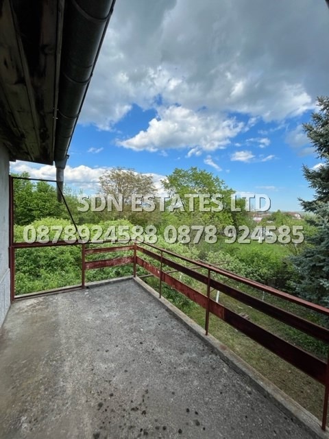 Продава КЪЩА, гр. Казанлък, област Стара Загора, снимка 2 - Къщи - 52809736