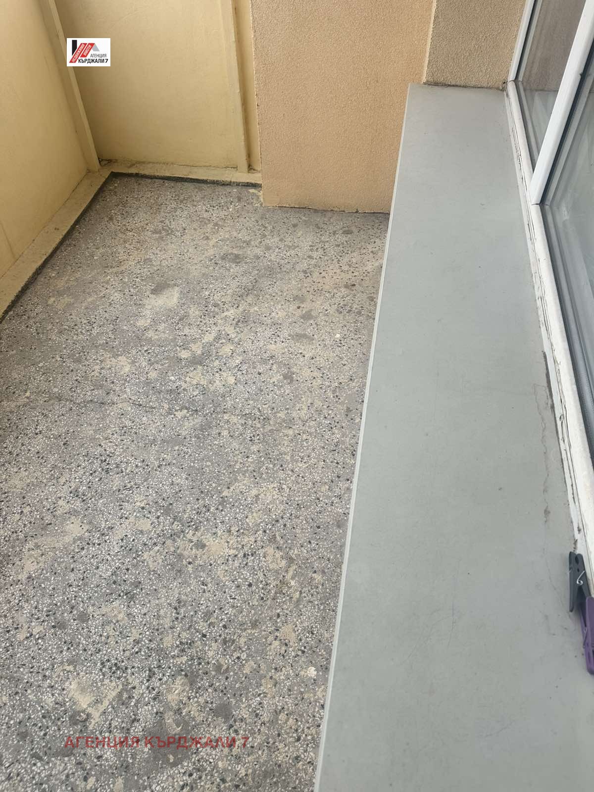 Продава МНОГОСТАЕН, гр. Кърджали, Възрожденци, снимка 8 - Апартаменти - 54119574