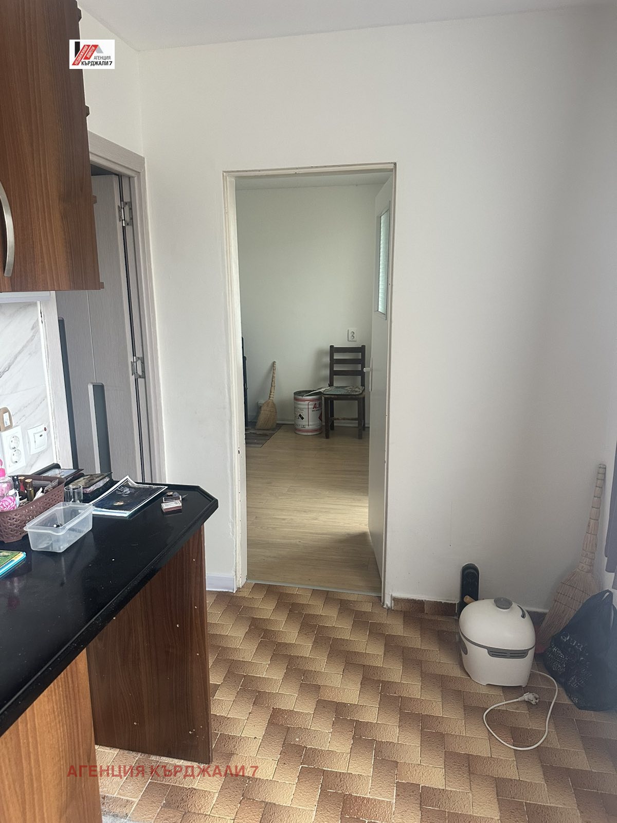 Продава МНОГОСТАЕН, гр. Кърджали, Възрожденци, снимка 14 - Апартаменти - 54119574