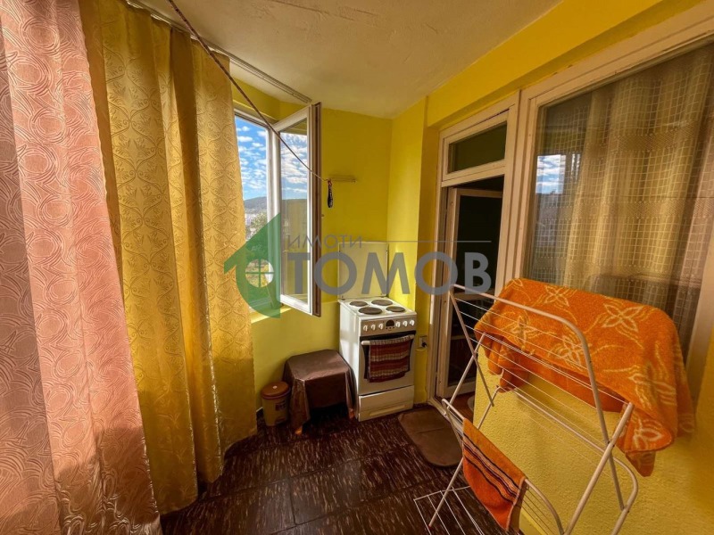 Продава  1-стаен град Шумен , 5-ти полк , 54 кв.м | 11600646 - изображение [10]