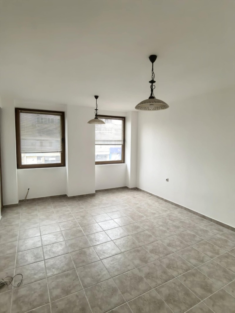 Продается  1 спальня Плевен , Широк център , 54 кв.м | 76108191 - изображение [3]