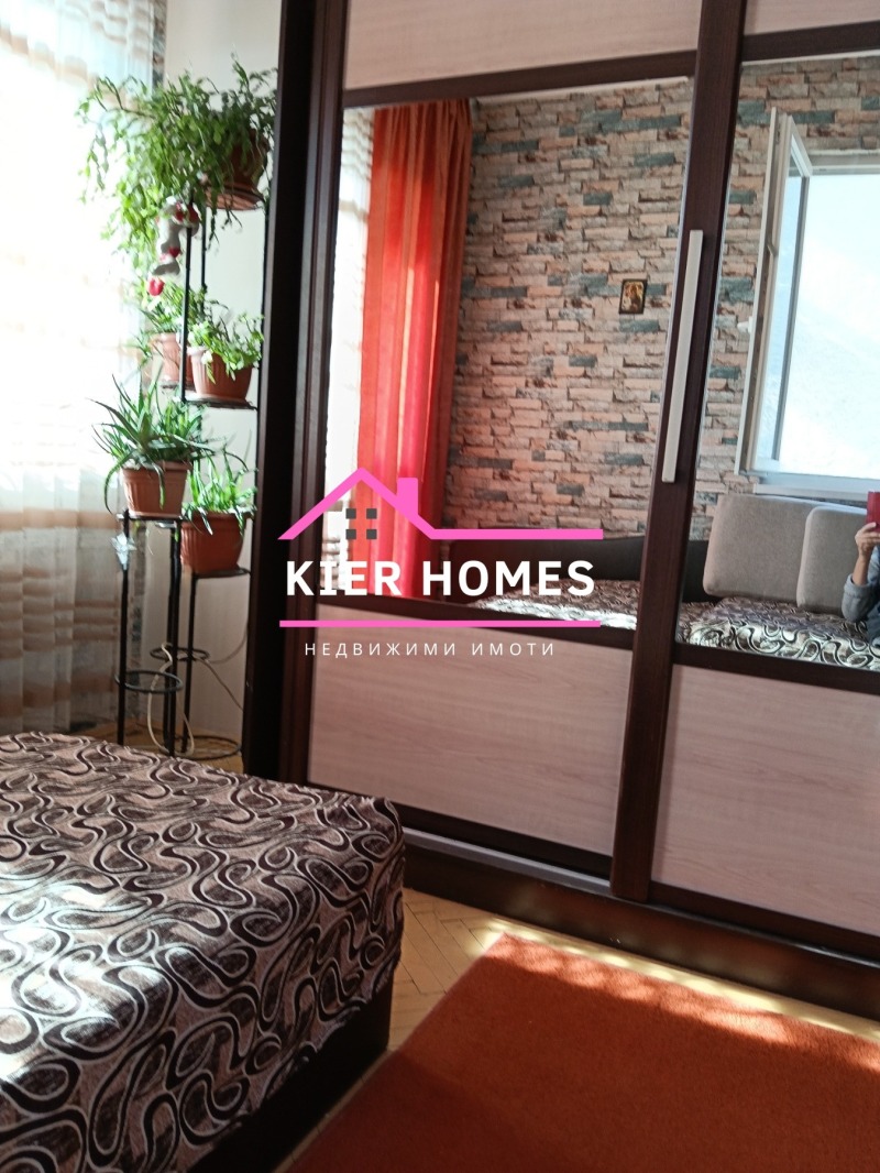 Продава 3-СТАЕН, гр. Чирпан, област Стара Загора, снимка 3 - Апартаменти - 52494202