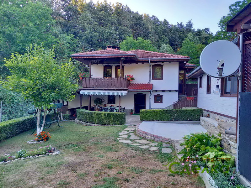Продава КЪЩА, област Габрово, гр. Трявна • 199900 € • 63884433 — Holmes.bg