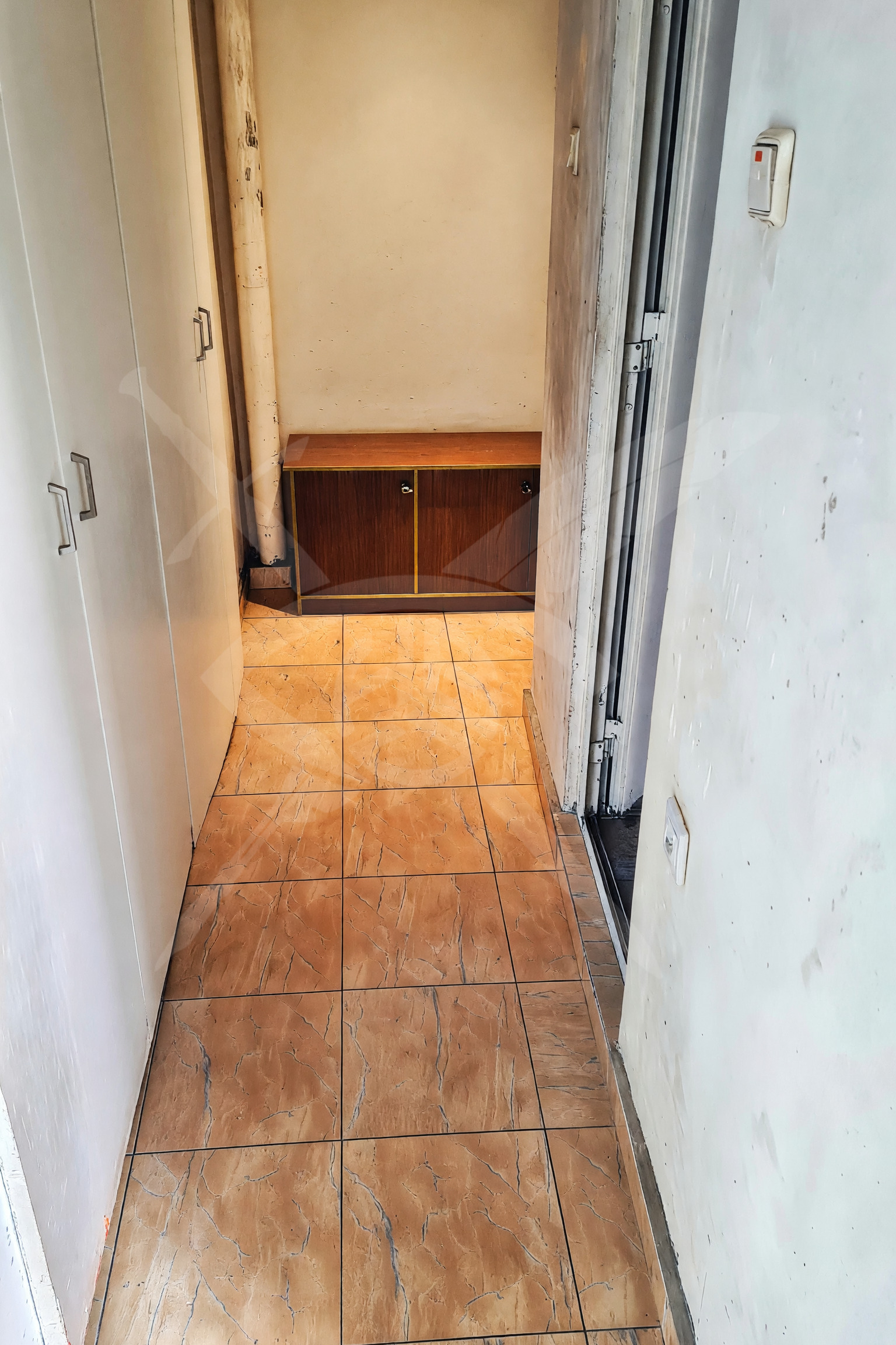 Продава 1-СТАЕН, гр. Бургас, Зорница, снимка 3 - Апартаменти - 56599189