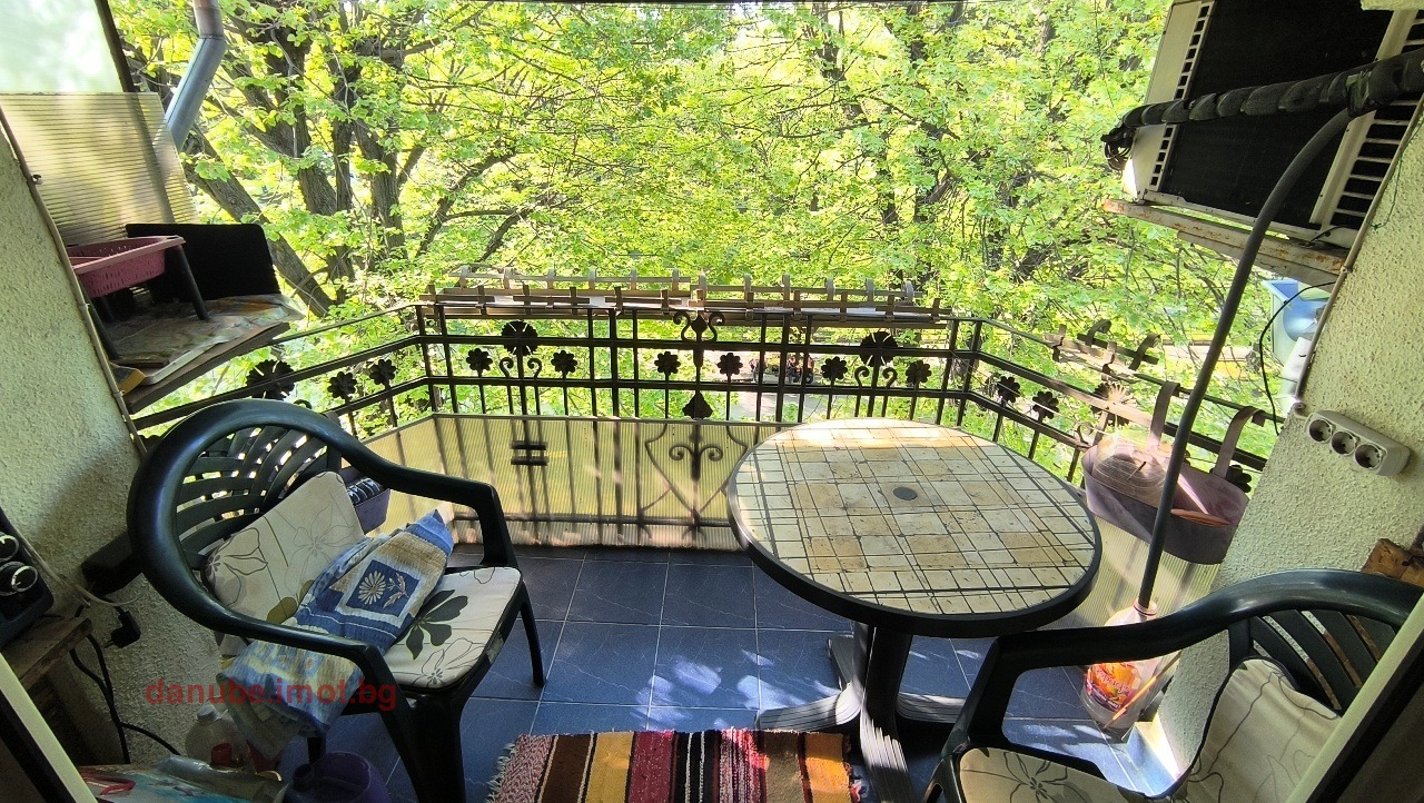 Продава ЕТАЖ ОТ КЪЩА, гр. Русе, Център, снимка 7 - Етаж от къща - 54254697