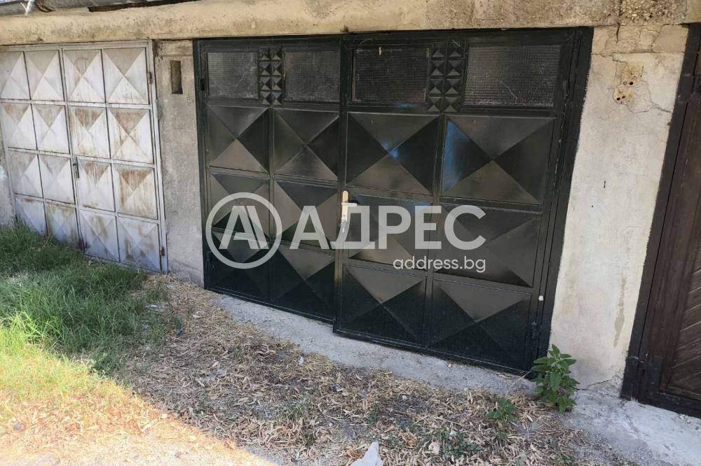 Продава ГАРАЖ, ПАРКОМЯСТО, гр. Разград, Център
