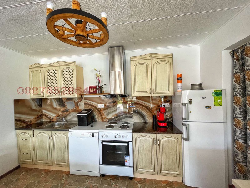 Продава КЪЩА, с. Паскалево, област Добрич, снимка 14 - Къщи - 52779131