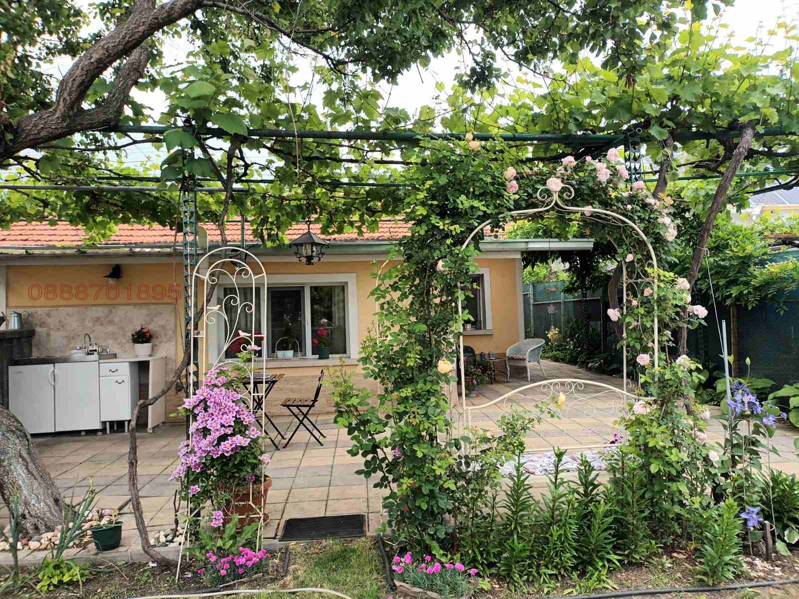 Продава КЪЩА, гр. Ямбол, Промишлена зона, снимка 2 - Къщи - 55792111