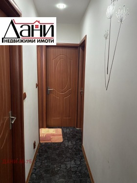 2 bedroom 5-ti polk, Shumen 2