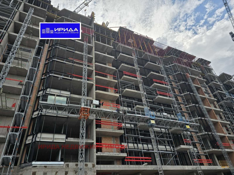 Продава 4-СТАЕН, гр. София, Оборище