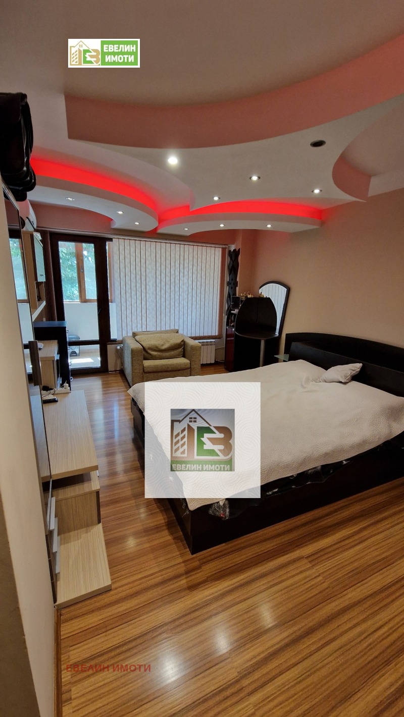 For Sale  3+ bedroom Ruse , Vazrazhdane , 104 sq.m | 47666235 - image [13]