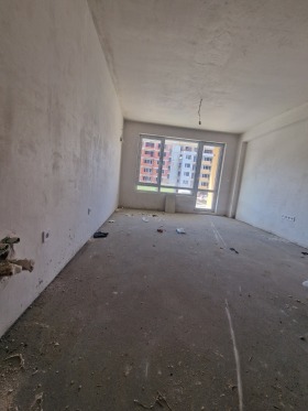 Studie Yuzhen, Plovdiv