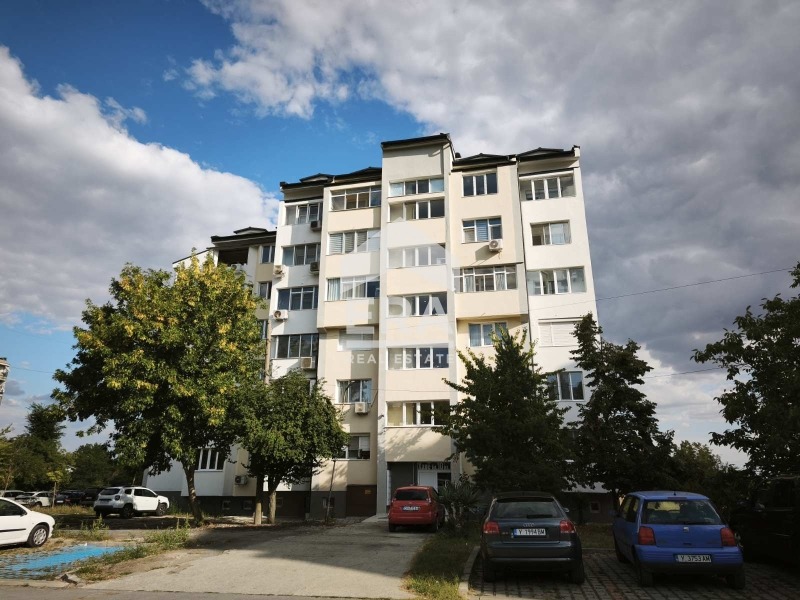 Продава 2-СТАЕН, гр. Ямбол, Хале