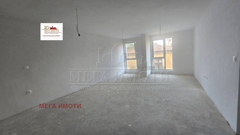 Til salgs  2 soverom Burgas , Tsentar , 110 kvm | 77911500 - bilde [2]