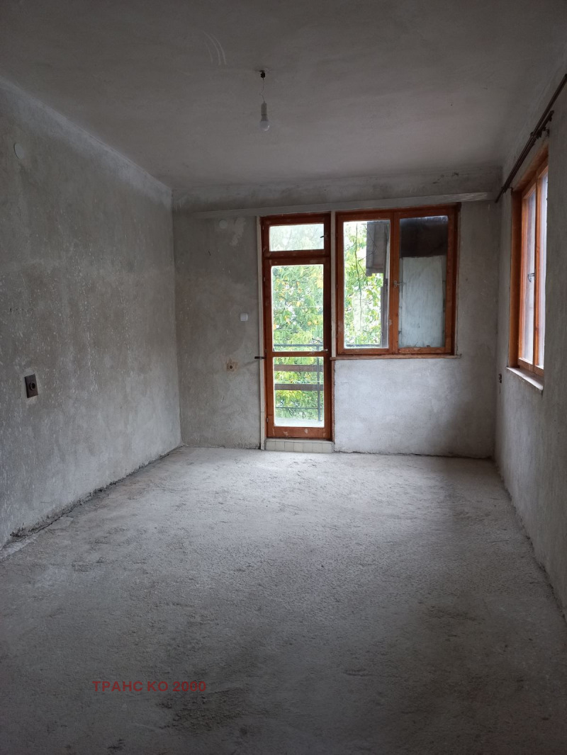 Na prodej  Podlaha domu oblast Sofia , Svoge , 110 m2 | 56576058 - obraz [2]