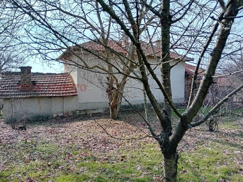 Продава КЪЩА, с. Владиня, област Ловеч, снимка 11 - Къщи - 52784655