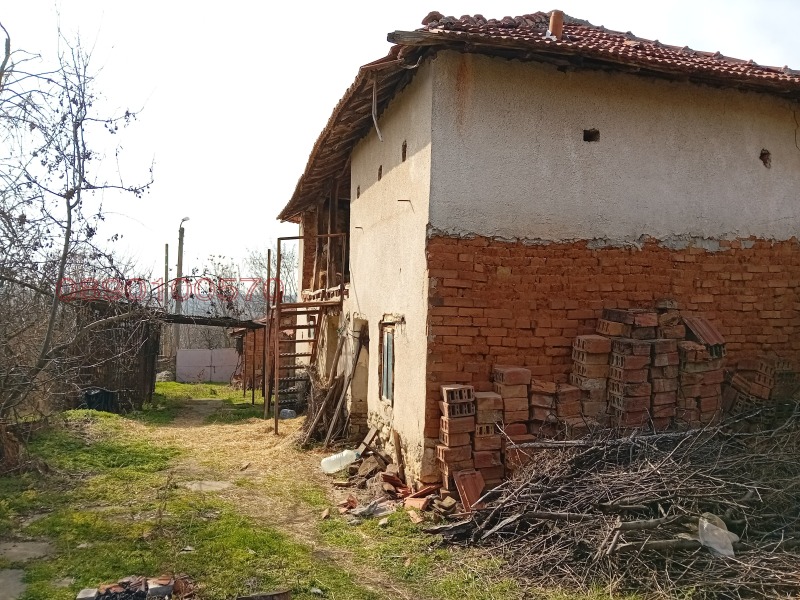 Продава КЪЩА, с. Владиня, област Ловеч, снимка 12 - Къщи - 52784655