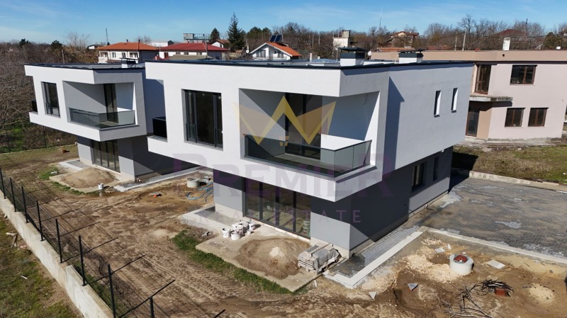 Продава КЪЩА, гр. Варна, м-т Боровец - юг, снимка 2 - Къщи - 53574405