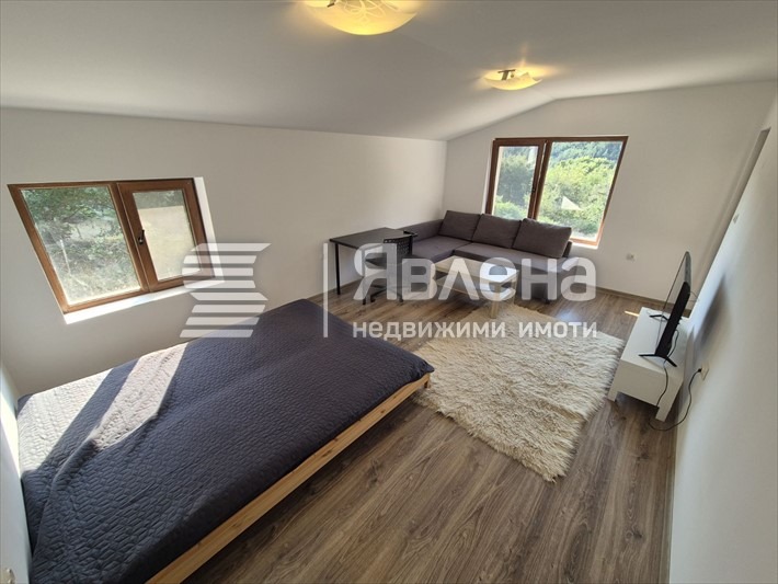 Продава КЪЩА, с. Свидня, област София област, снимка 6 - Къщи - 55730149