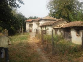 Продажба на имоти в с. Ломница, област Добрич - изображение 1 